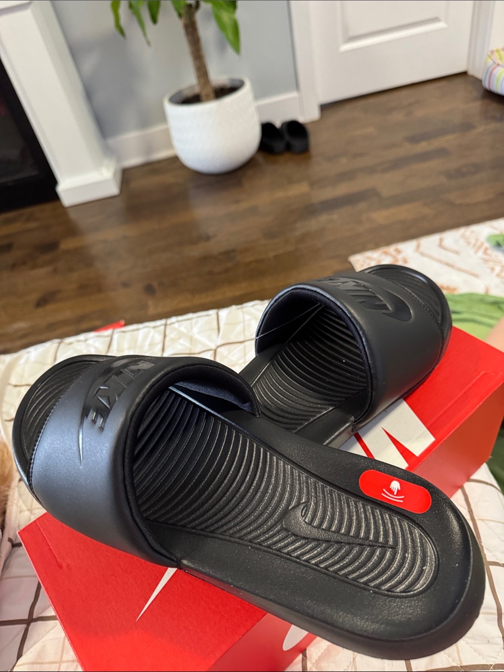 Nike Black Men’s Slide Sandals with Textured Footbed